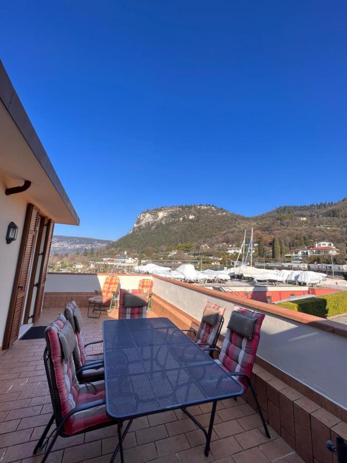 Apartmán Favola Bella The Panoramic Penthouse Bardolino Exteriér fotografie